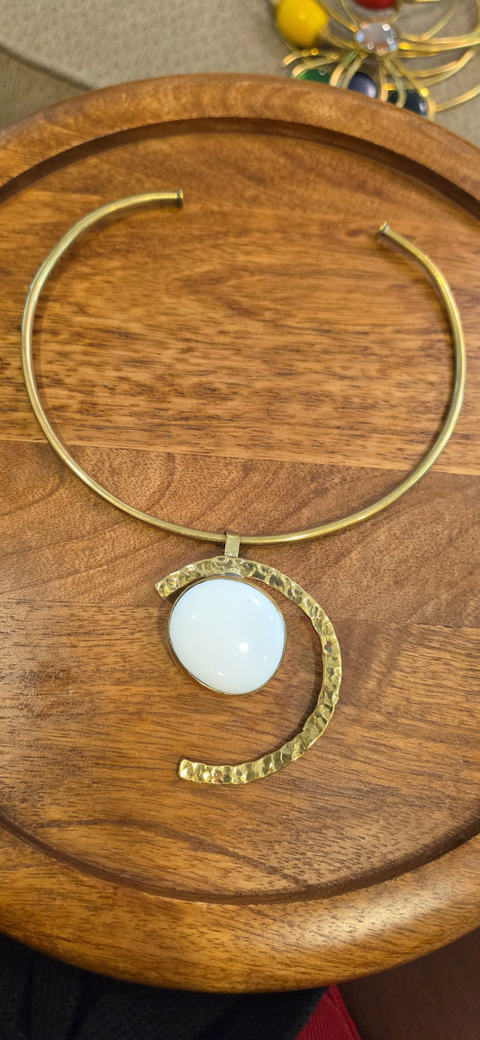 Nyeupe Choker Necklace