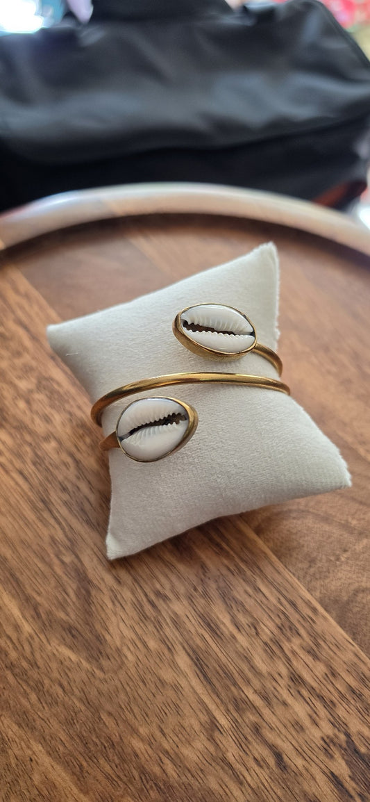 White adjustable Cowrie Bracelet